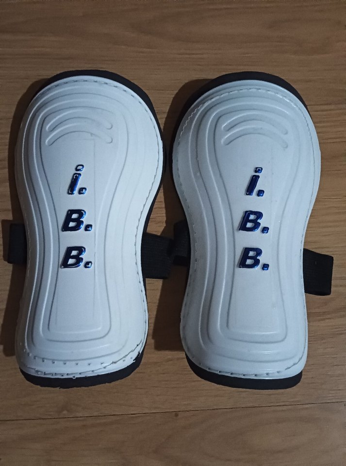 Beyaz Biker Diz Koruyucu Kayışlı 7/8/9 yaş - Görsel 2