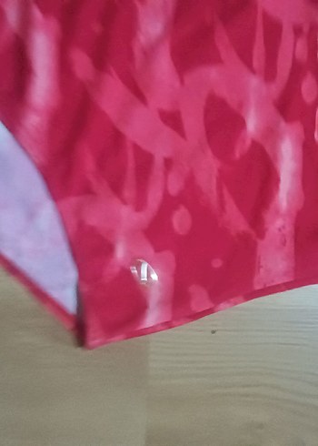 Kırmızı Drapeli 44 beden Kadın Mayo - Görsel 8