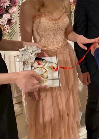 Pembe Nakışlı Straplez abiye - Görsel 8