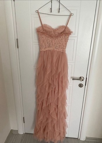 Pembe Nakışlı Straplez abiye - Görsel 4