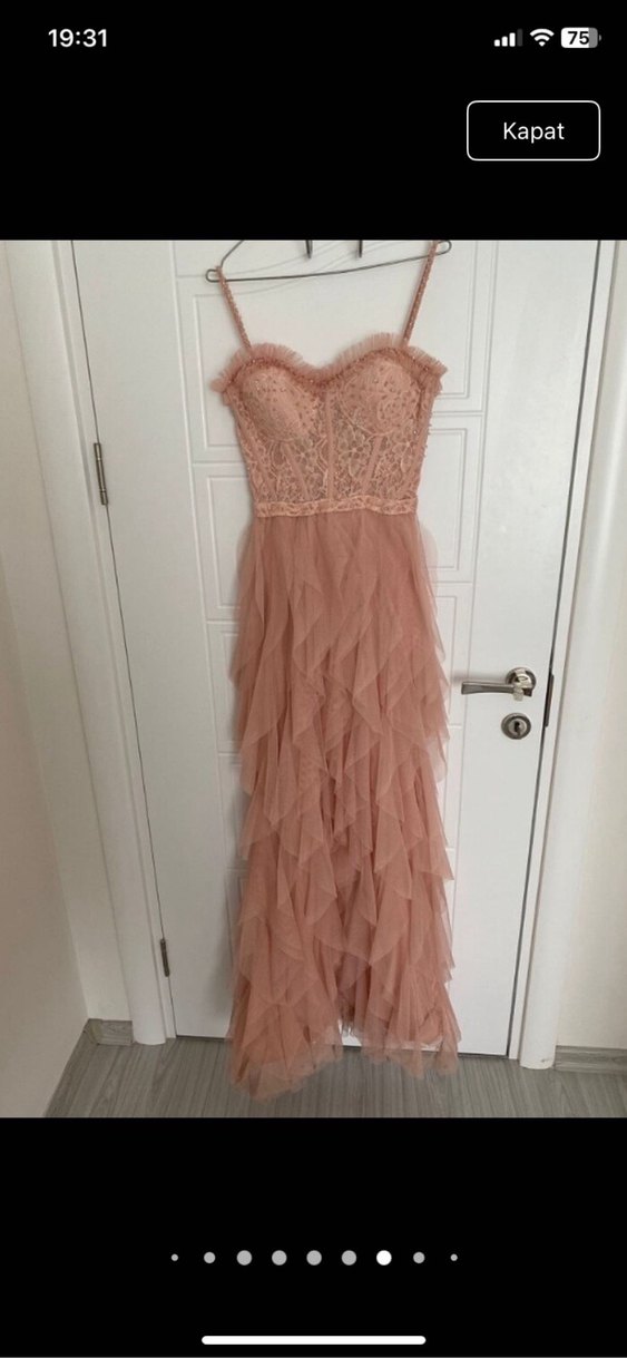 Pembe Nakışlı Straplez abiye - Görsel 2