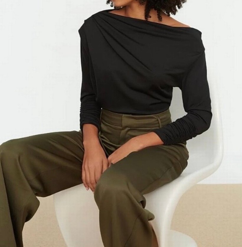 Pilili Kayık Yaka Kadın Bluz - Görsel 2