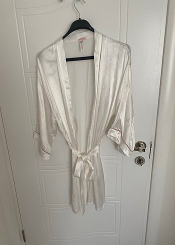 Beyaz Midi Kadın Sabahlık - Görsel 7