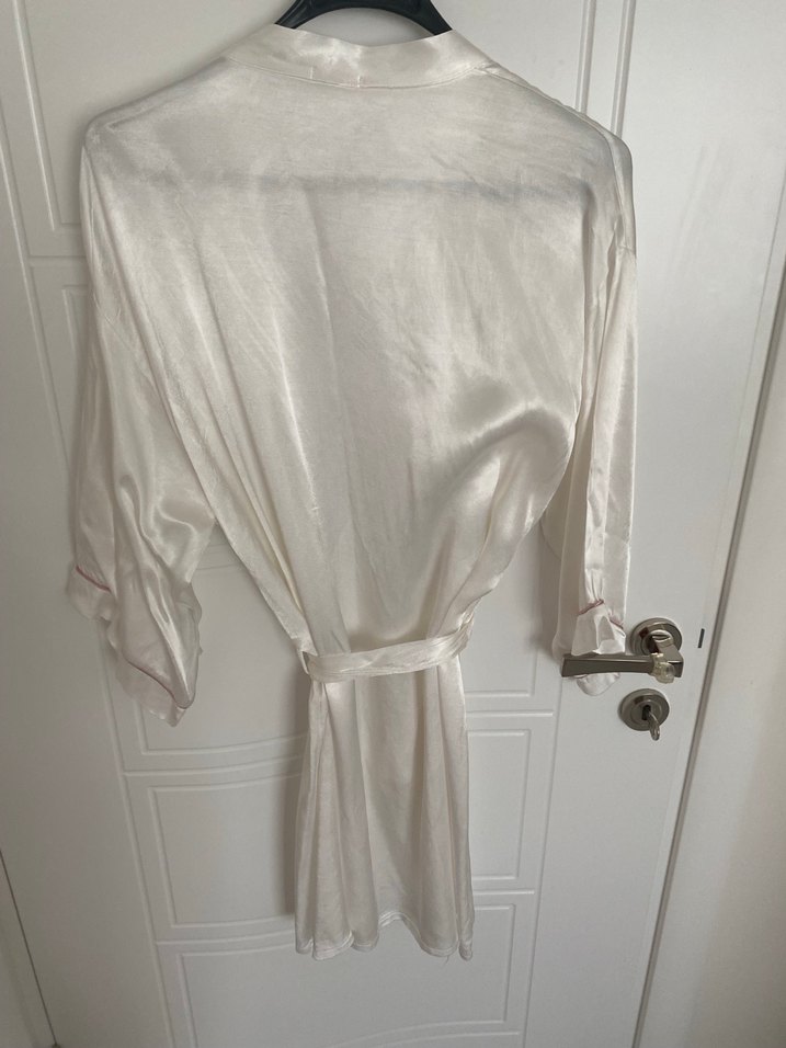 Beyaz Midi Kadın Sabahlık - Görsel 3