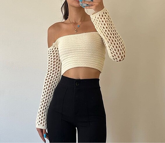 Delikli Triko Crop