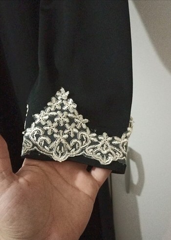Nakış Detaylı Siyah Uzun Kollu Elbise - Görsel 3