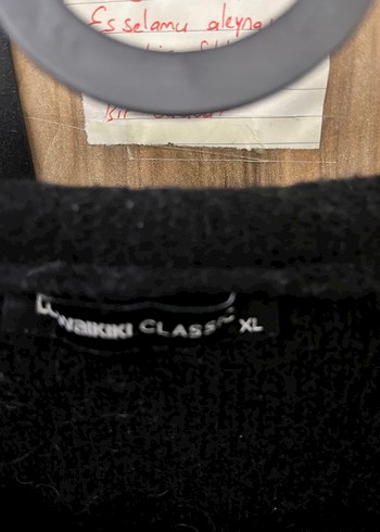 Düğmeli Siyah Yün Triko Hırka - Görsel 2