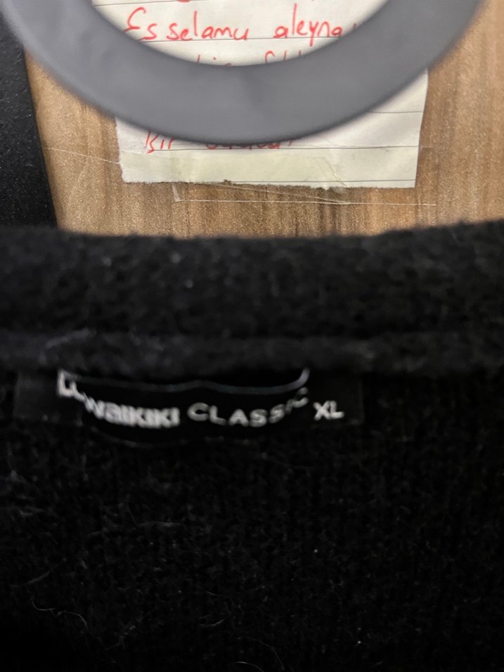 Düğmeli Siyah Yün Triko Hırka - Görsel 2