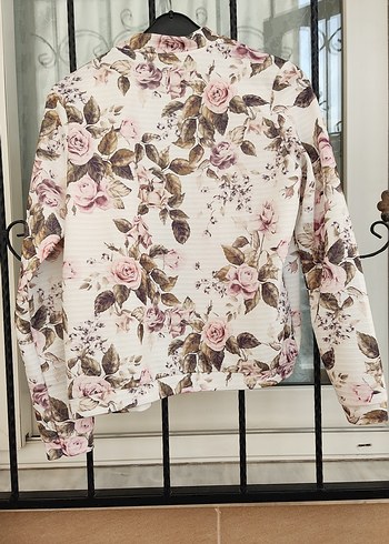 çiçekli fermuarlı ceket hırka - Görsel 2