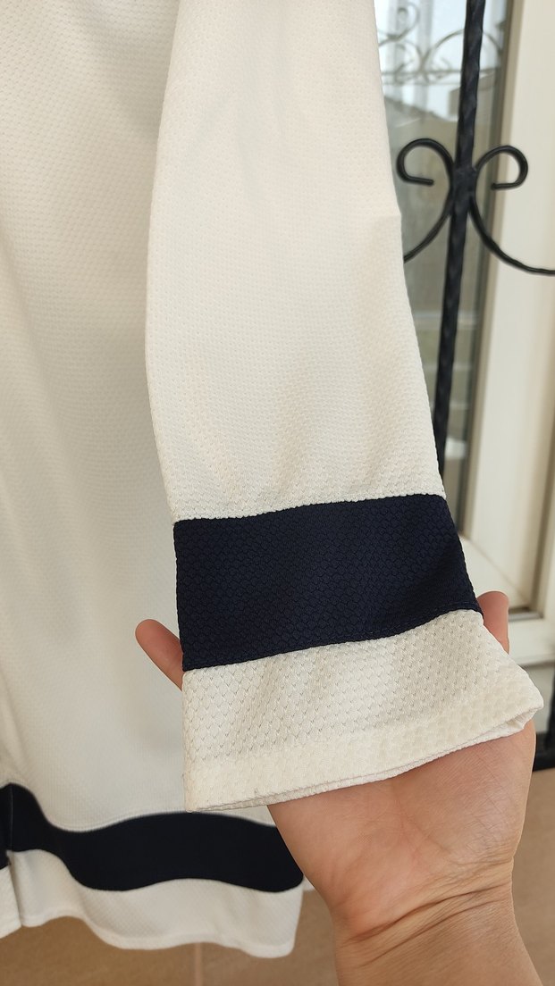 Beyaz sportif Fermuarlı  kapşonlu Uzun Ceketi - Görsel 4