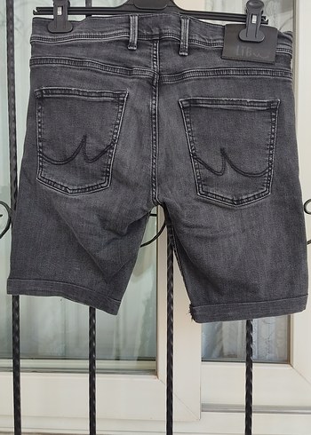 31 Beden gri Renk füme gri antrasit kapri şort jean pantolon