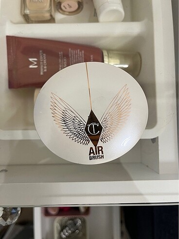 Charlotte tilbury air brush pudra