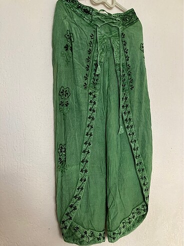 38 Beden yeşil Renk Otantik Pantolon(yeni)