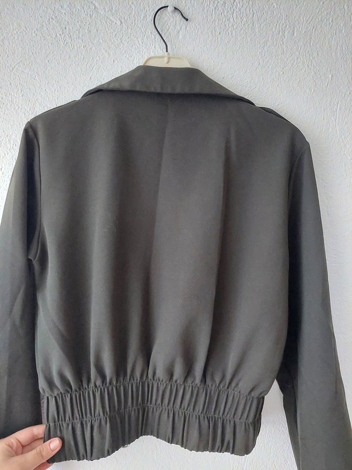 Kadın Beli ve Kolları sıkmalı ceket - Görsel 4