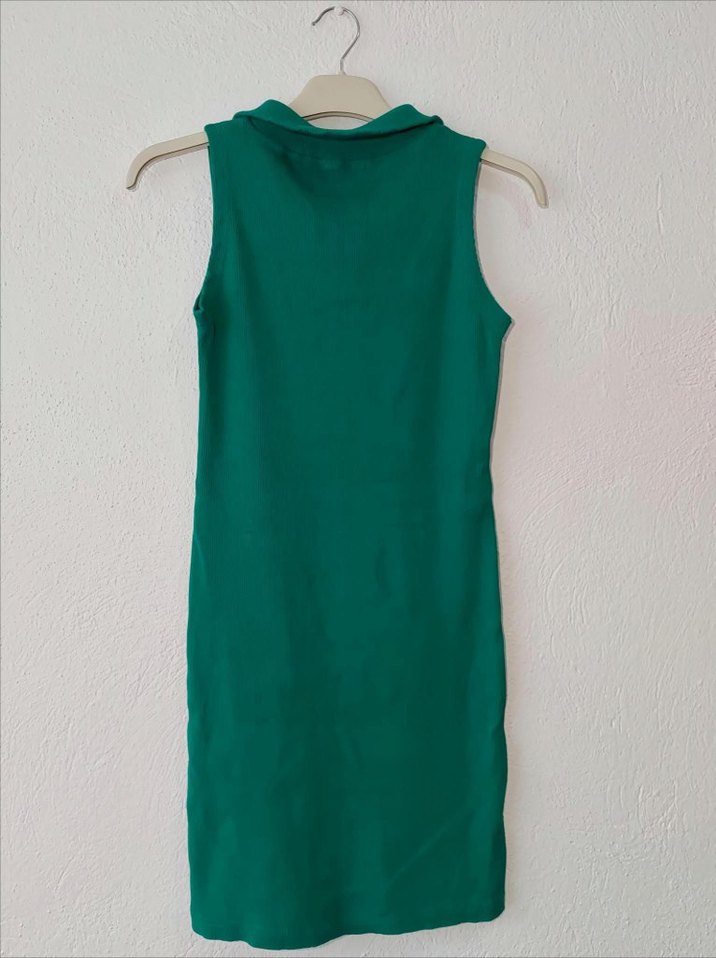 Yeşil Yakalı Kolsuz Midi Elbise - Görsel 3