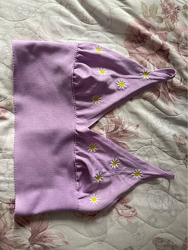Lila crop