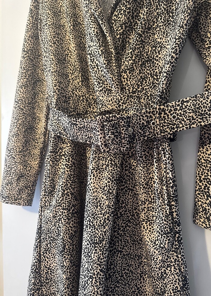 Kemer detaylı leopar elbise - Görsel 2