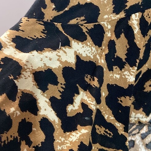 34 Beden çeşitli Renk Leopar fırfırlı midi etek