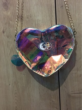 Hologramli çanta