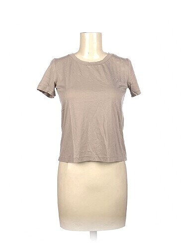 Zara T-shirt %70 İndirimli.