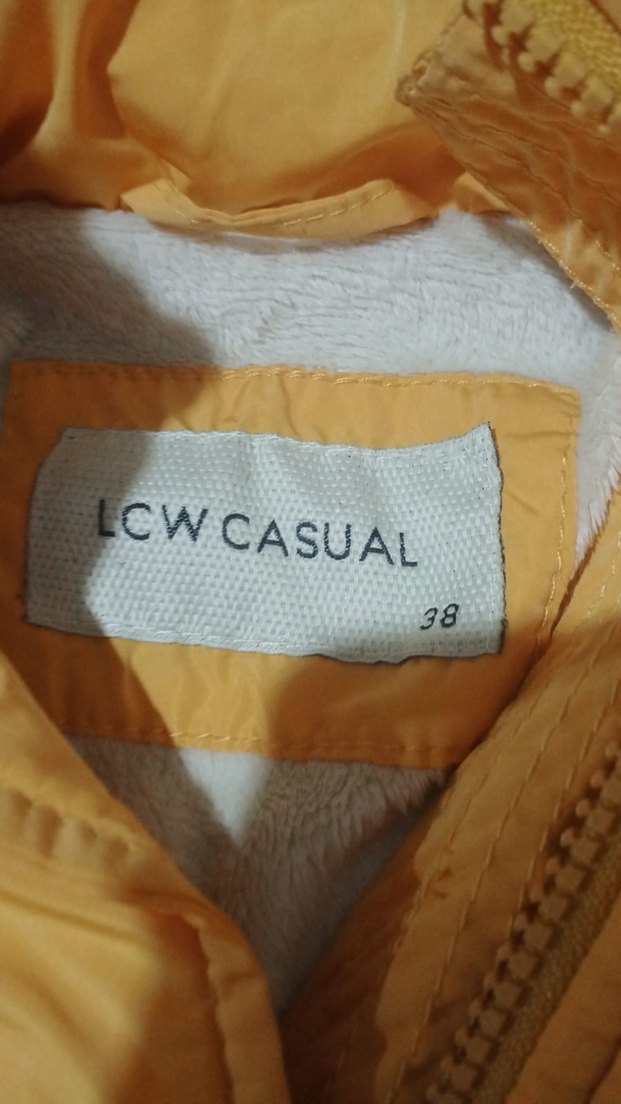 Düğmeli Sarı Kışlık Mont - Görsel 2