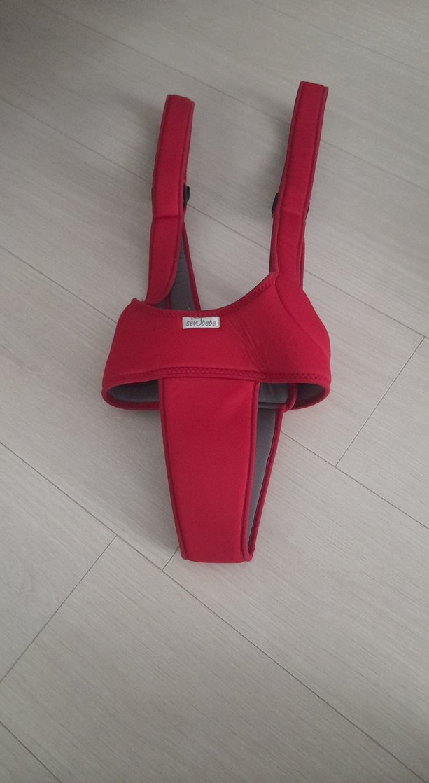 Kırmızı Bebek Taşıyıcı - Görsel 2