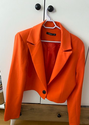 Turuncu Düğmeli Kadın Blazer Ceket