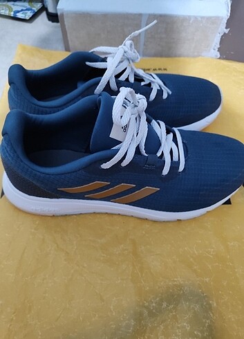 Adidas ayakkabı 