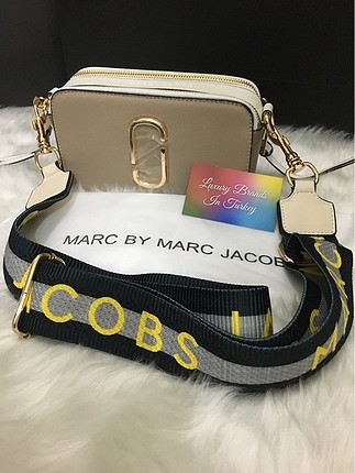 Marc jacobs snapshot