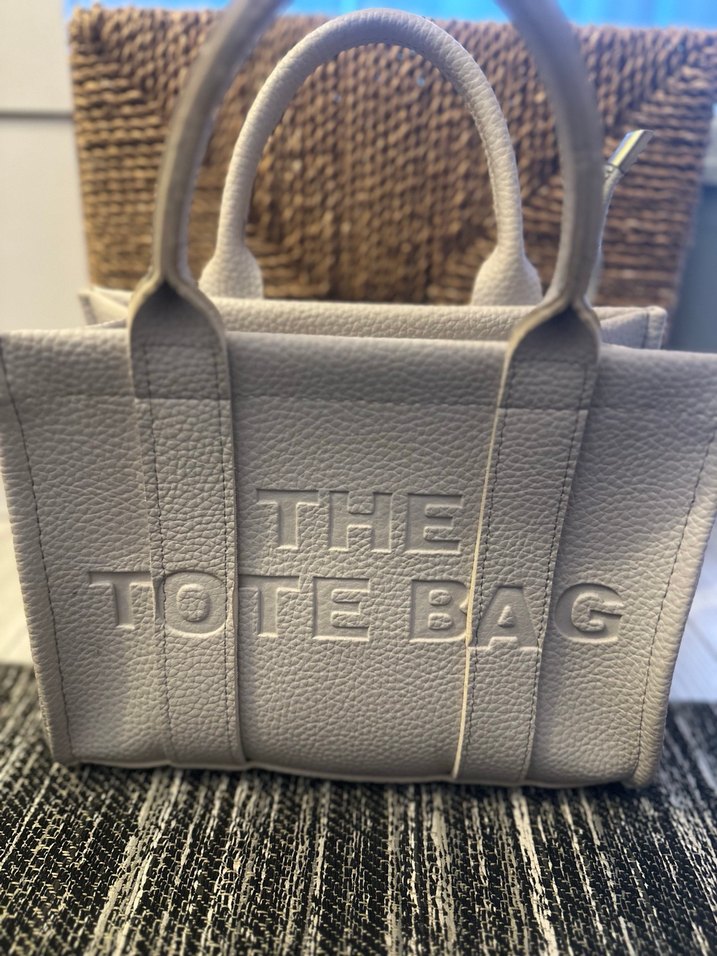 Bej Deri Fermuarlı Tote Çanta - Görsel 4