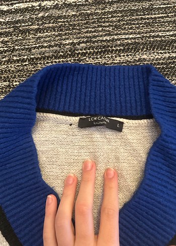 V Yaka Gri Triko Kadın Kazak - Görsel 3