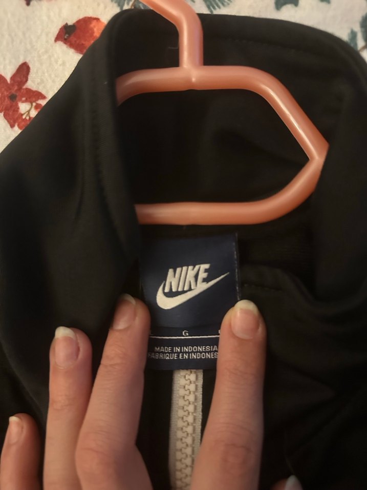 Siyah Nike Fermuarlı Uzun Kollu Ceket - Görsel 3