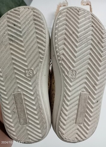 Pullu ayakkabı  - Görsel 2