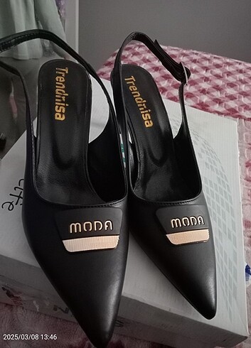 Bayan stiletto