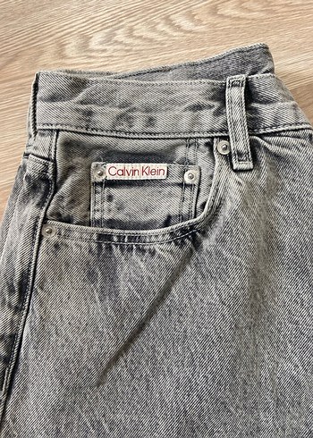 Calvin Klein Gri Düğmeli Bol Kesim Kot Pantolon - Görsel 3