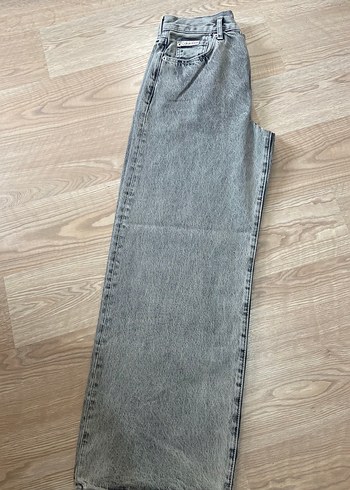 Calvin Klein Gri Düğmeli Bol Kesim Kot Pantolon - Görsel 2
