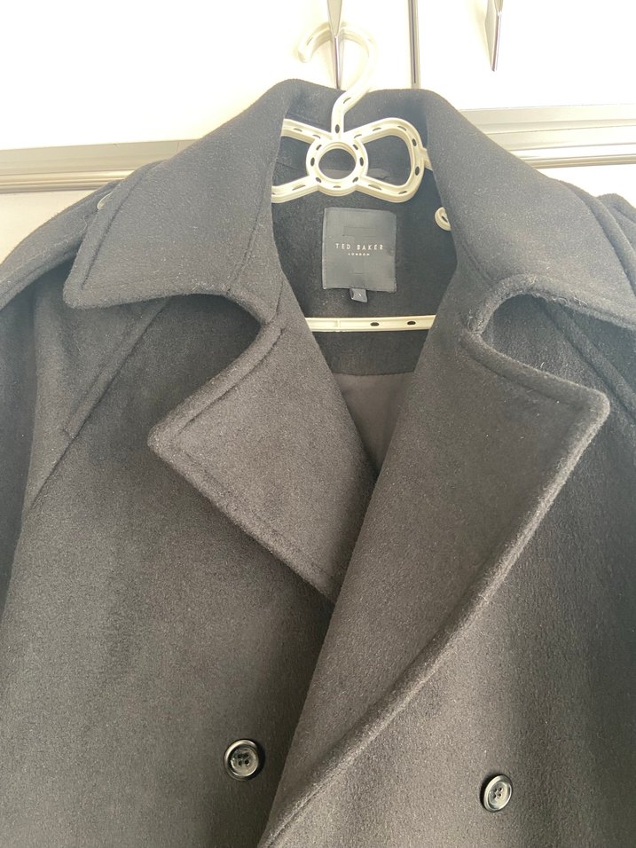 Siyah Çift Düğmeli Kaban - Görsel 3