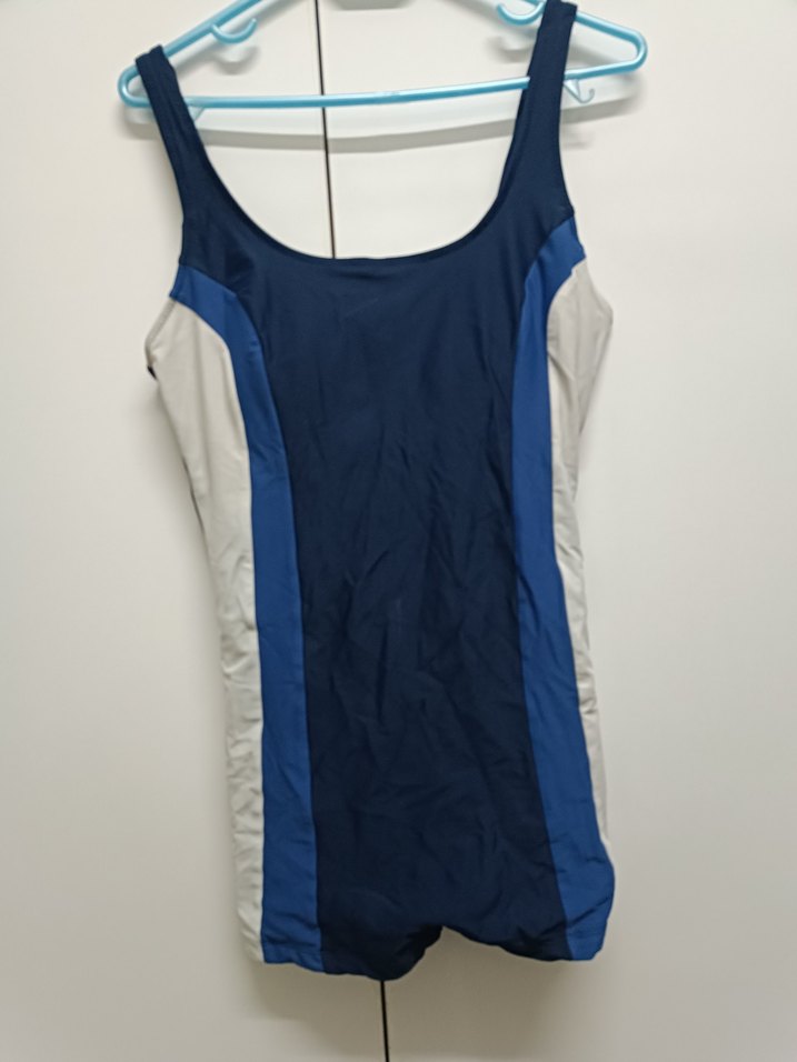 Mavi ve Gri Kadın Spor Mayo - Görsel 2