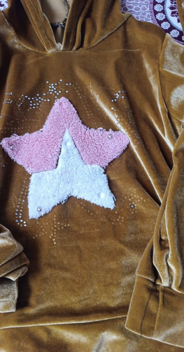 Kızlar için kahverengi kapüşonlu sequinsli eşofman takımı - Görsel 5