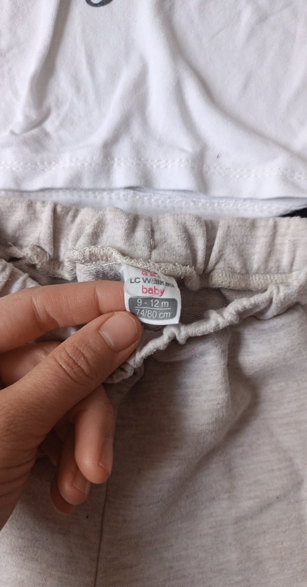 Beyaz Baskılı Kız Tişörtü ve Gri Eşofman Altı - Görsel 5