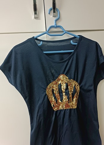 Payetli Altın Taç Desenli Kısa Kollu  Tişörtü - Görsel 3
