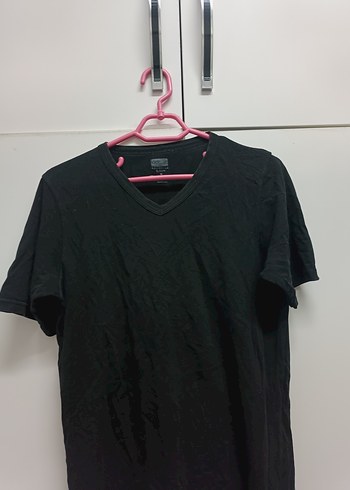 Erkek Siyah V Yaka Keten Tişört - Görsel 2