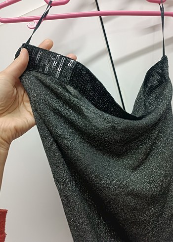 Gri Askılı Bluz - Görsel 3