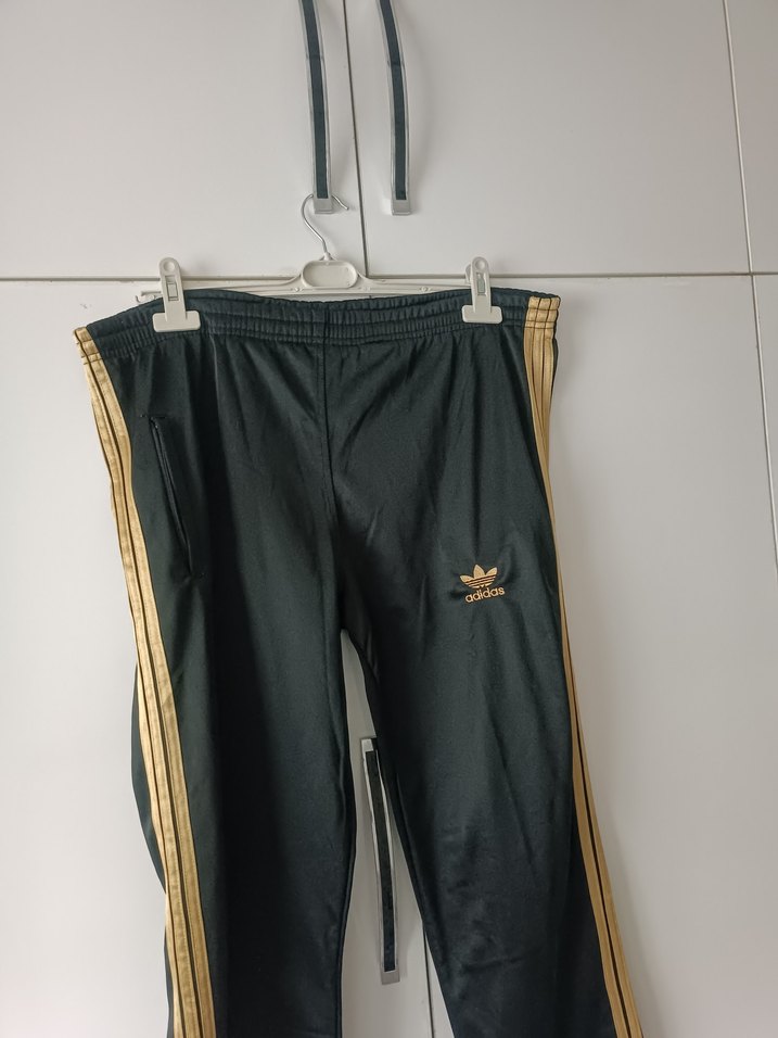 Altın Şeritli Siyah Kadın Eşofman Altı - Görsel 3