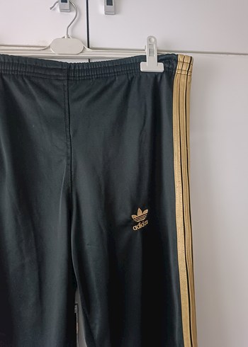 Altın Şeritli Siyah Kadın Eşofman Altı - Görsel 4