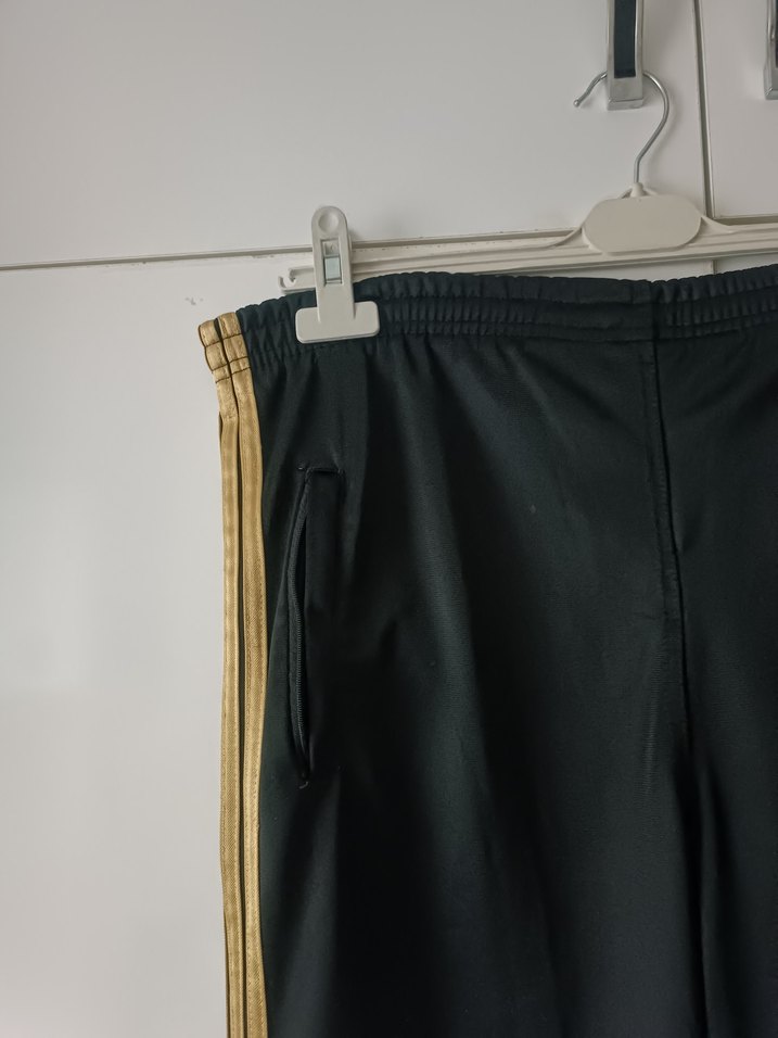 Altın Şeritli Siyah Kadın Eşofman Altı - Görsel 5