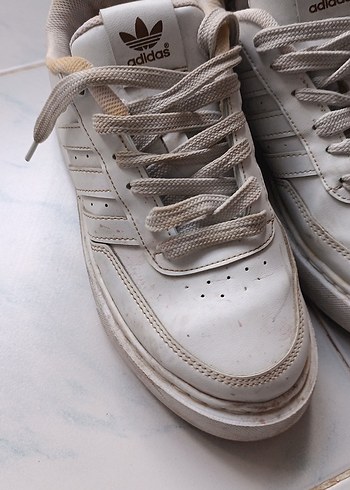 37 Beden beyaz Renk Adidas Beyaz Minimalist Kadın Spor Ayakkabı