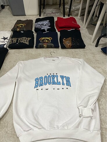 Brooklyn baskılı sweatshirt