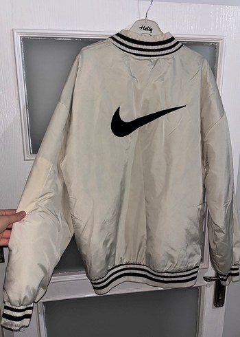 38 Beden Kadın Beyaz Bomber Ceket Nike