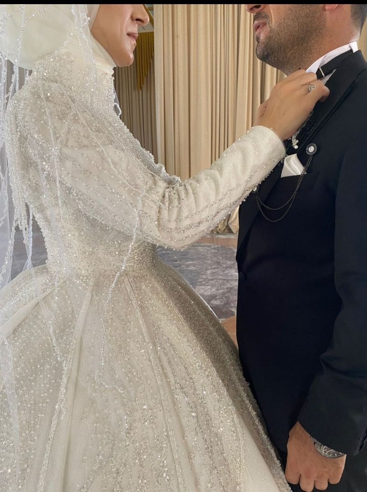 İnci detaylı gelinlik sadece bir kere giyildi tertemiz - Görsel 5